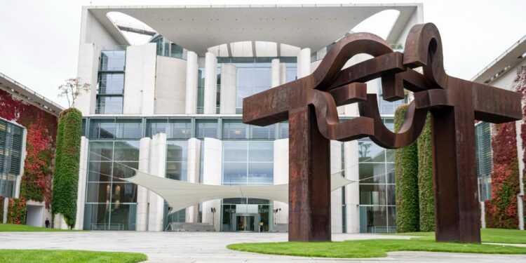 bundesregierung-hebt-beschraenkungen-fuer-ruestungsexporte-nach-israel-auf