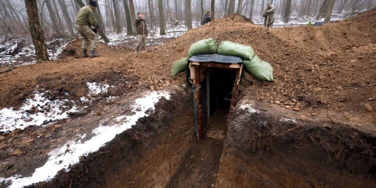 ukrainische-soldaten:-monatelang-im-erdloch-an-der-front