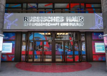 russisches-haus-in-berlin-–-tausende-besucher-trotz-sanktionen