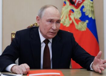 putin-will-details-des-us-plans-besprechen-und-droht-der-ukraine