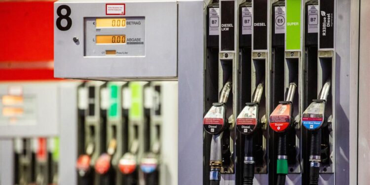 bundesrat-fordert-limit-fuer-preiserhoehungen-an-tankstellen