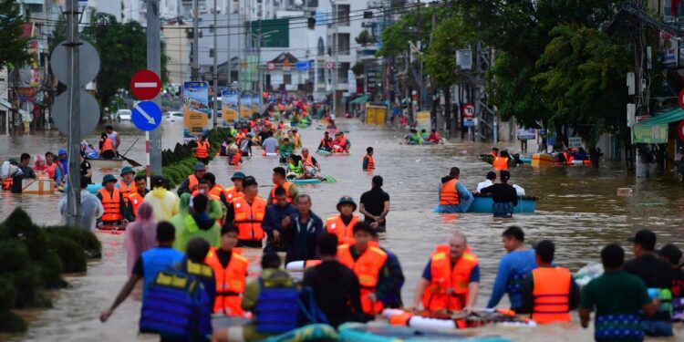 zahl-der-toten-nach-unwettern-in-vietnam-steigt-auf-mehr-als-90