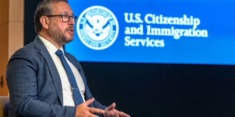 trump-regierung-will-offenbar-status-von-gefluechteten-ueberpruefen