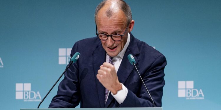 kanzler-merz-verteidigt-vor-arbeitgebern-seinen-regierungskurs