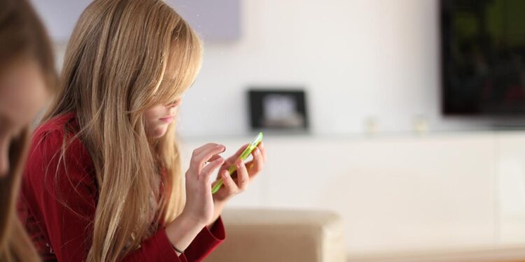 eu-parlament-fordert-mindestalter-fuer-soziale-medien