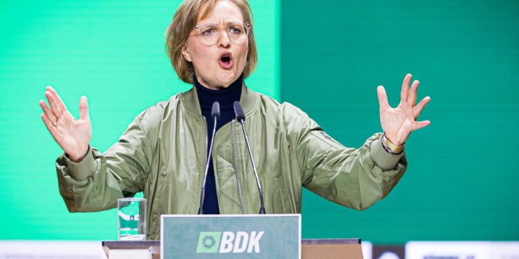 gruene-geben-sich-zum-auftakt-des-bundesparteitages-kaempferisch