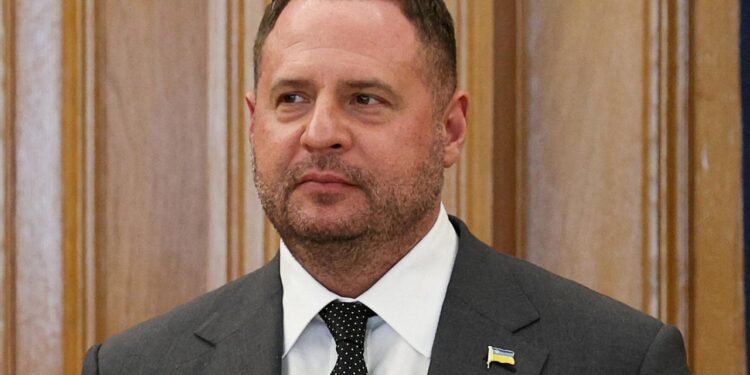 reaktionen-auf-jermak-ruecktritt:-ueberfaellig,-aber-noch-kein-systemwechsel