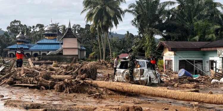 zahl-der-toten-nach-dem-sturm-in-indonesien-weiter-gestiegen
