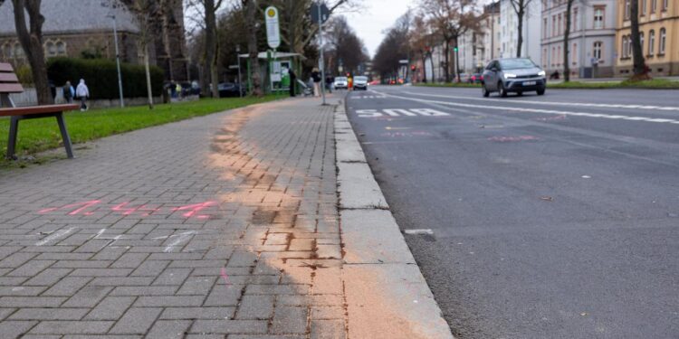 kein-hinweis-auf-terror-nach-crash-fahrt-mit-verletzten-in-giessen