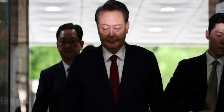 suedkorea:-zehn-jahre-haft-fuer-ex-praesident-yoon-beantragt