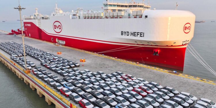 byd-2025-weltgroesster-e-autohersteller-–-aktie-mit-sattem-plus