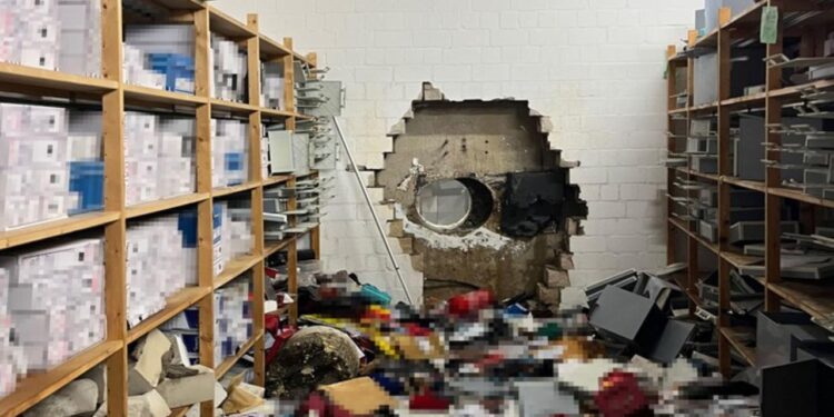 bankraeuber-bohren-loch-in-tresorraum-in-gelsenkirchen