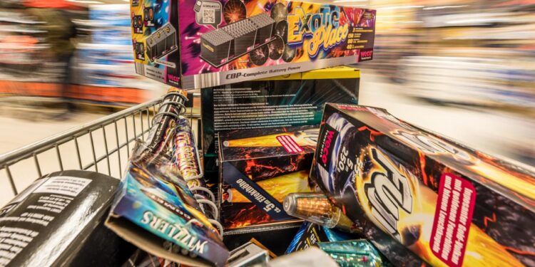 was-beim-privaten-silvesterfeuerwerk-erlaubt-und-verboten-ist