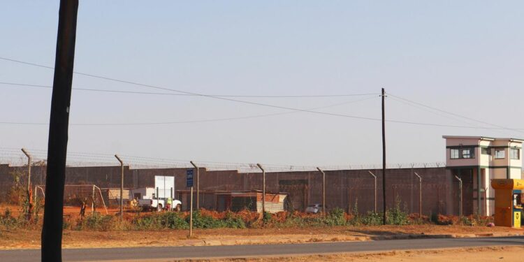 us-deportationen-nach-eswatini:-unmut-ueber-geheimen-millionendeal