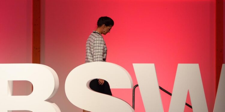 wagenknecht-auf-bsw-parteitag:-applaus-und-widerworte