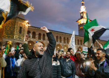 syrien-feiert-jahrestag-vom-sturz-des-assad-regimes