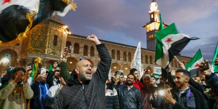 syrien-feiert-jahrestag-vom-sturz-des-assad-regimes