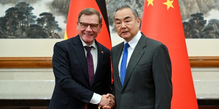 wadephul-sieht-bei-china-besuch-bewegung-im-streit-um-seltene-erden