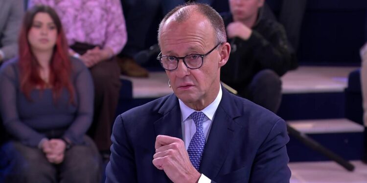 merz-will-steigende-kassenbeitraege-verhindern-und-uebt-selbstkritik