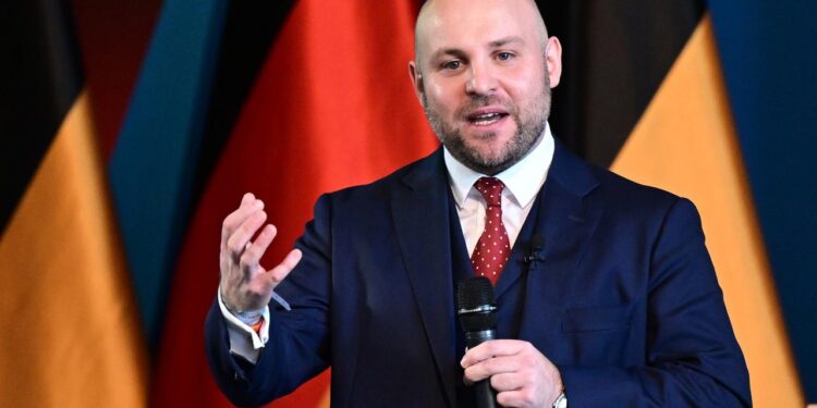 afd-abgeordnete-reisen-zu-republikaner-treffen-nach-washington