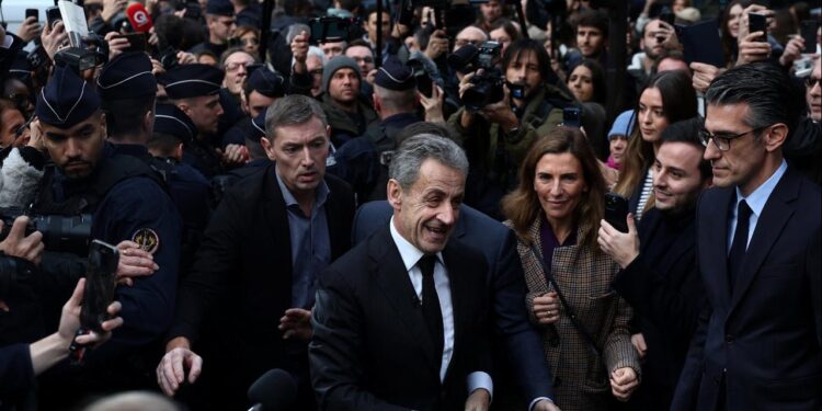 sarkozy-kaempft-fuer-ein-milderes-urteil