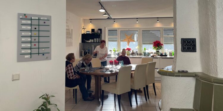 wie-das-zusammenleben-in-einer-senioren-wg-funktioniert