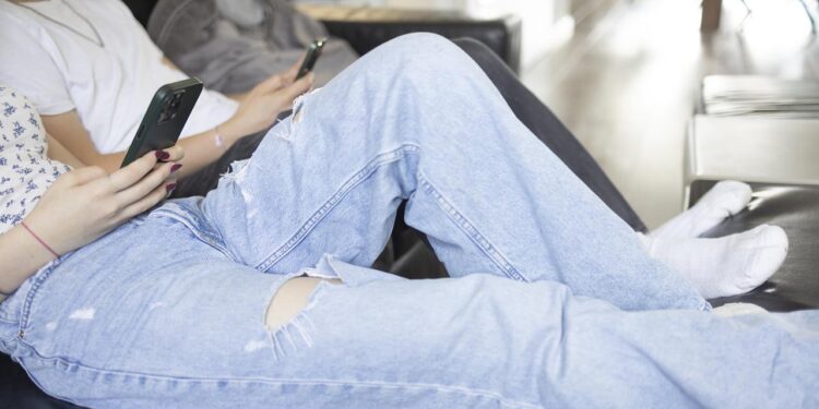 demokratie-studie:-populisten-dominieren-social-media