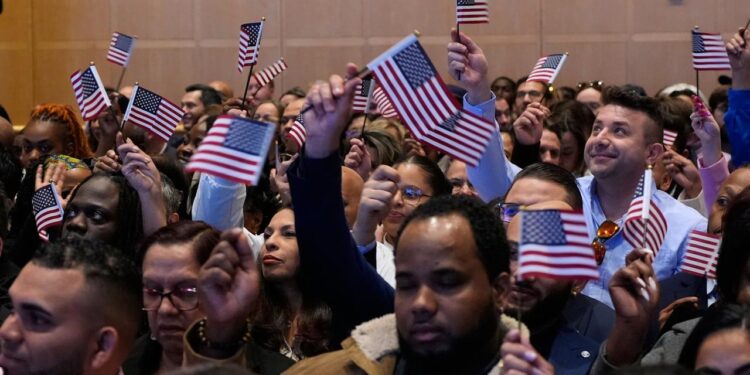 die-us-einbuergerungstests-sind-deutlich-schwieriger-geworden