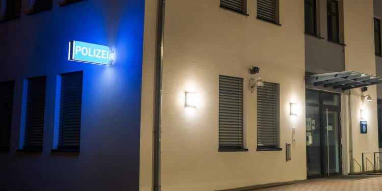 festnahmen-wegen-mutmasslicher-anschlagsplaene-auf-weihnachtsmarkt-in-bayern