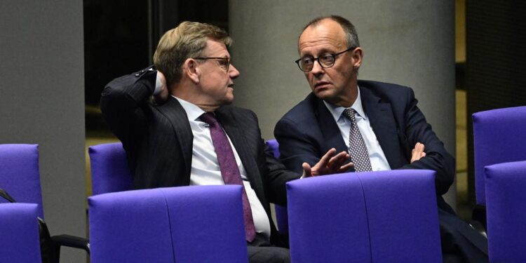 bundesregierung-erleichtert-ueber-gefangenen-freilassung-in-belarus