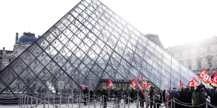 pariser-museum-louvre-bleibt-wegen-eines-streiks-geschlossen