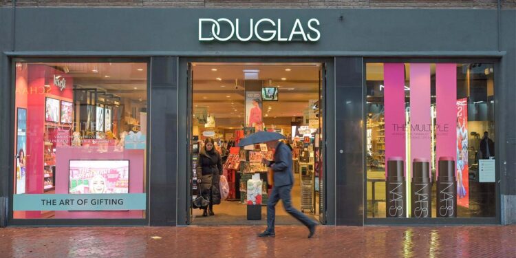 ausblick-enttaeuscht:-konsumflaute-belastet-douglas