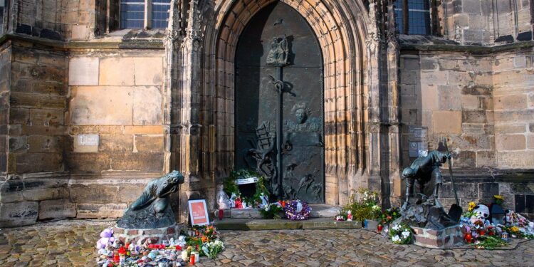 gedenken-an-opfer-des-anschlags-auf-magdeburger-weihnachtsmarkt