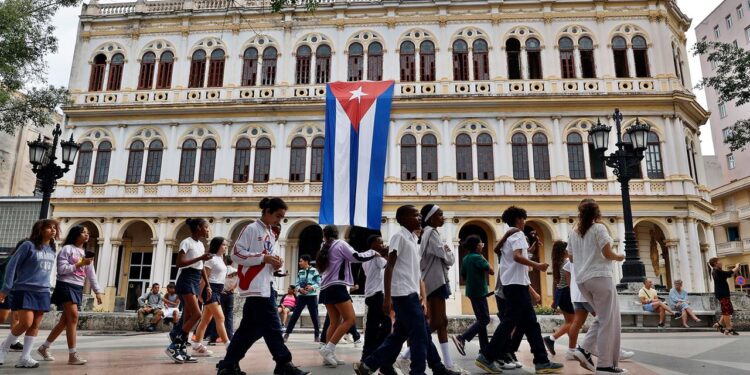 kubaner-blicken-gebannt-auf-konflikt-zwischen-usa-und-venezuela