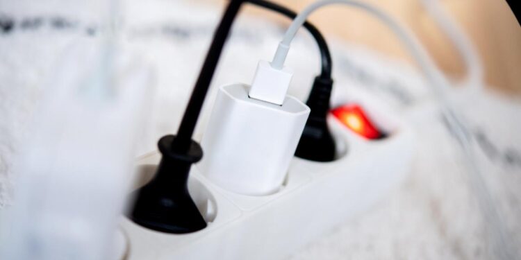 rwe-chef-erwartet-sinkende-preise-fuer-strom-und-gas