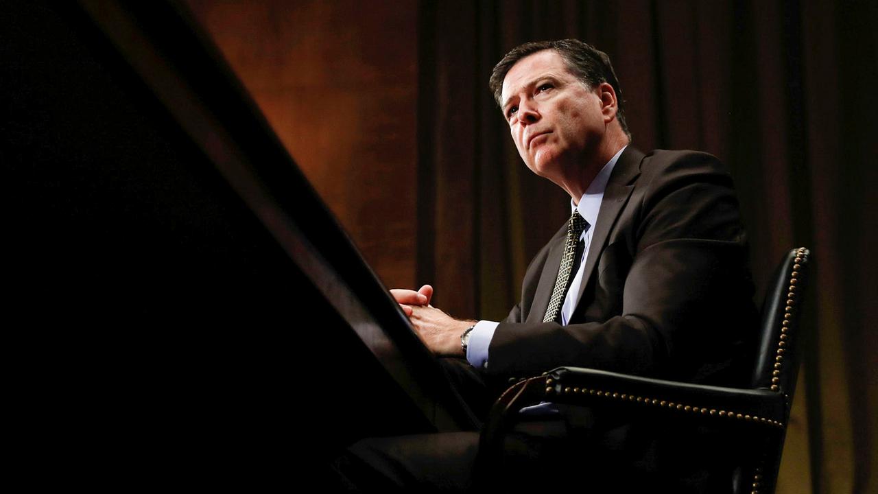 ex-fbi-chef-vor-gericht:-demokraten-beklagen-politisierte-justiz