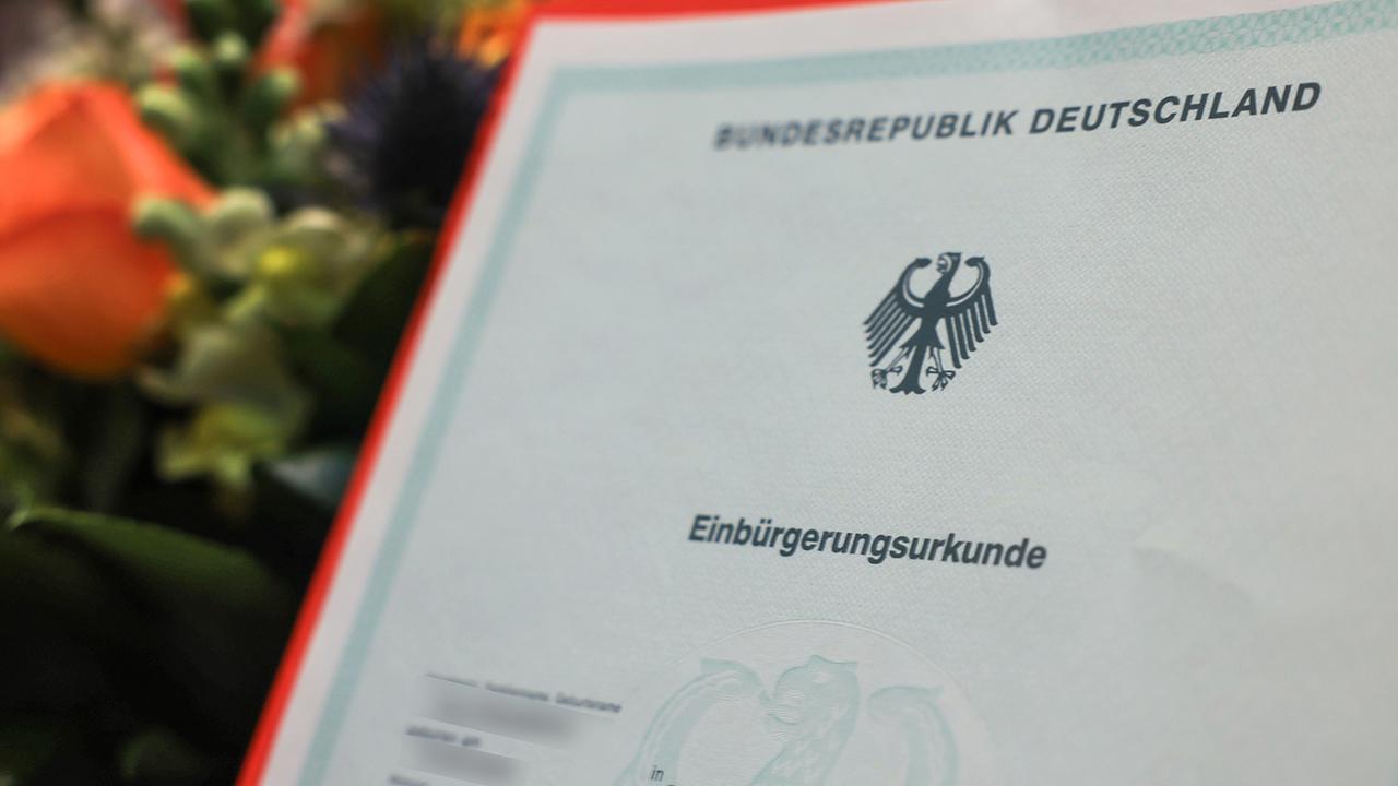 wie-geht-es-mit-den-einbuergerungen-und-der-eu-asylreform-weiter?