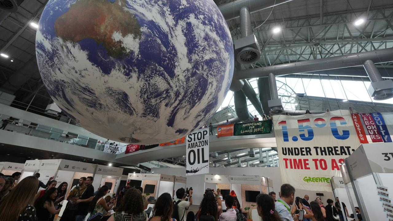 klimakonferenz-endet-ohne-ausstiegsfahrplan-fuer-kohle,-oel-und-gas