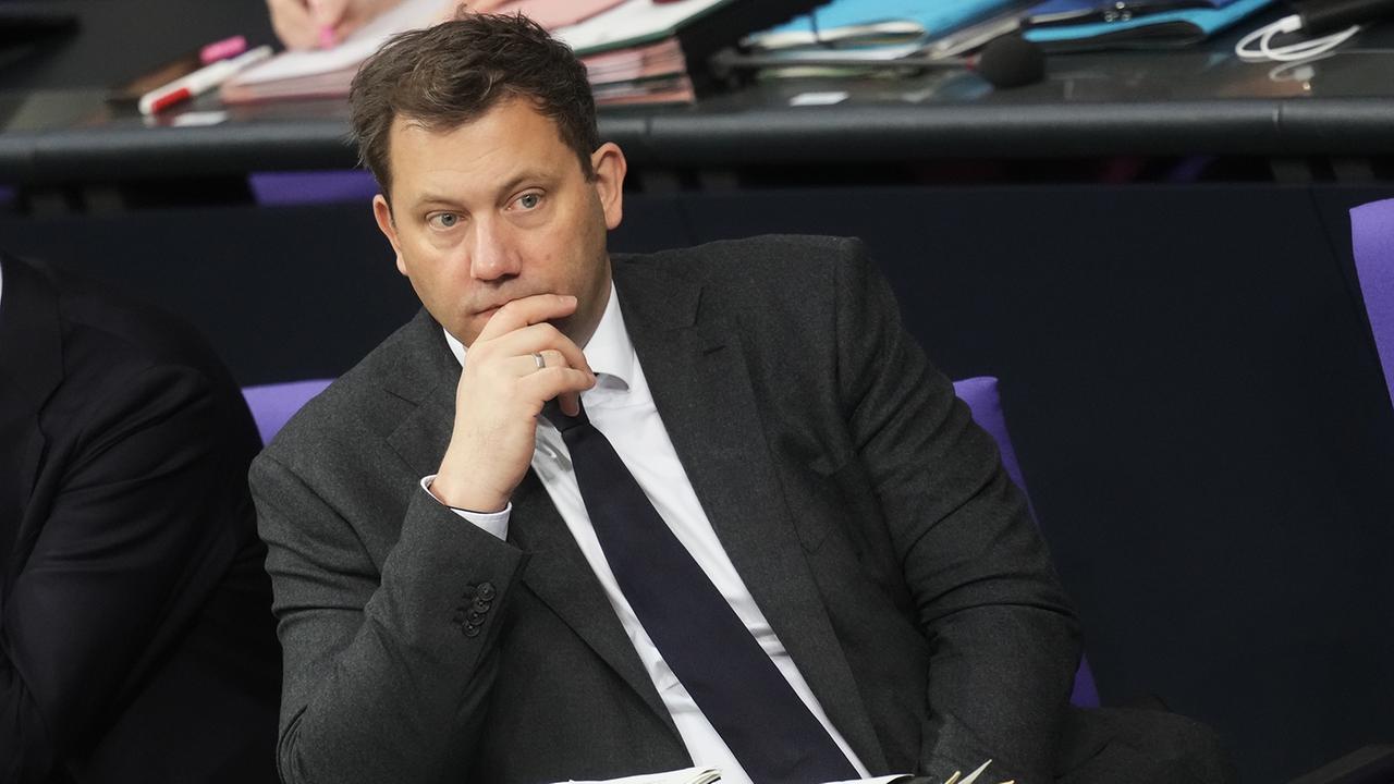 klingbeil-pocht-auf-eigene-schwarz-rote-mehrheit-fuer-rentenpaket